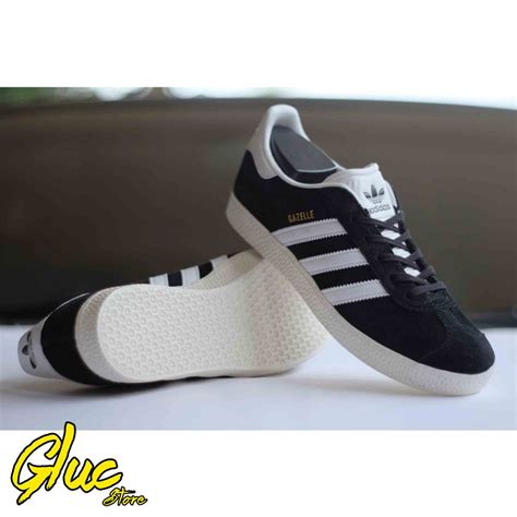 ciri ciri sepatu adidas gazelle original|genuine Adidas gazelle.